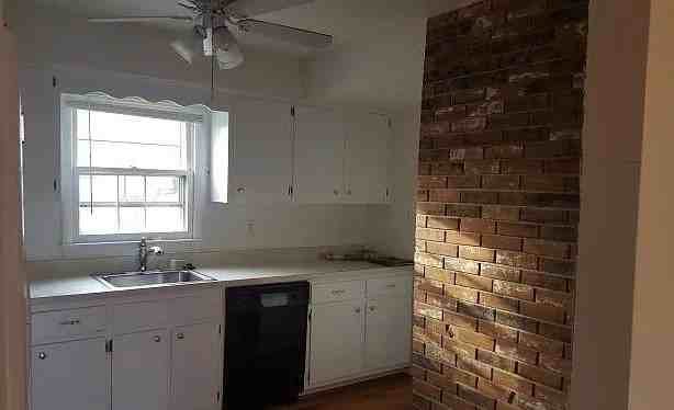 153 Marlow St Sw - Photo 4 of 12