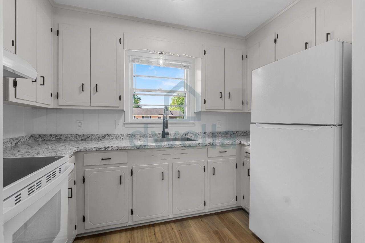 2516 Flamingo Dr - Photo 4 of 23