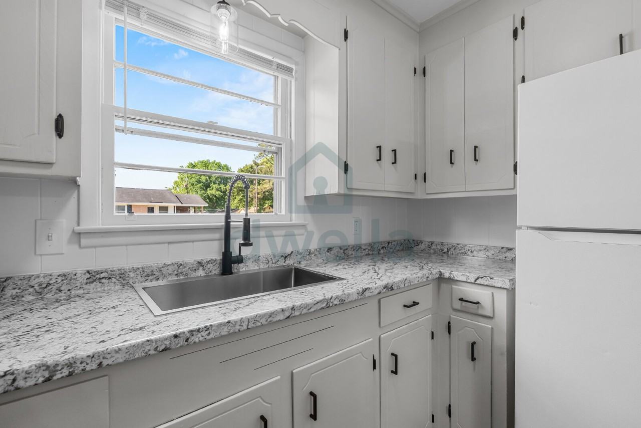 2516 Flamingo Dr - Photo 5 of 23