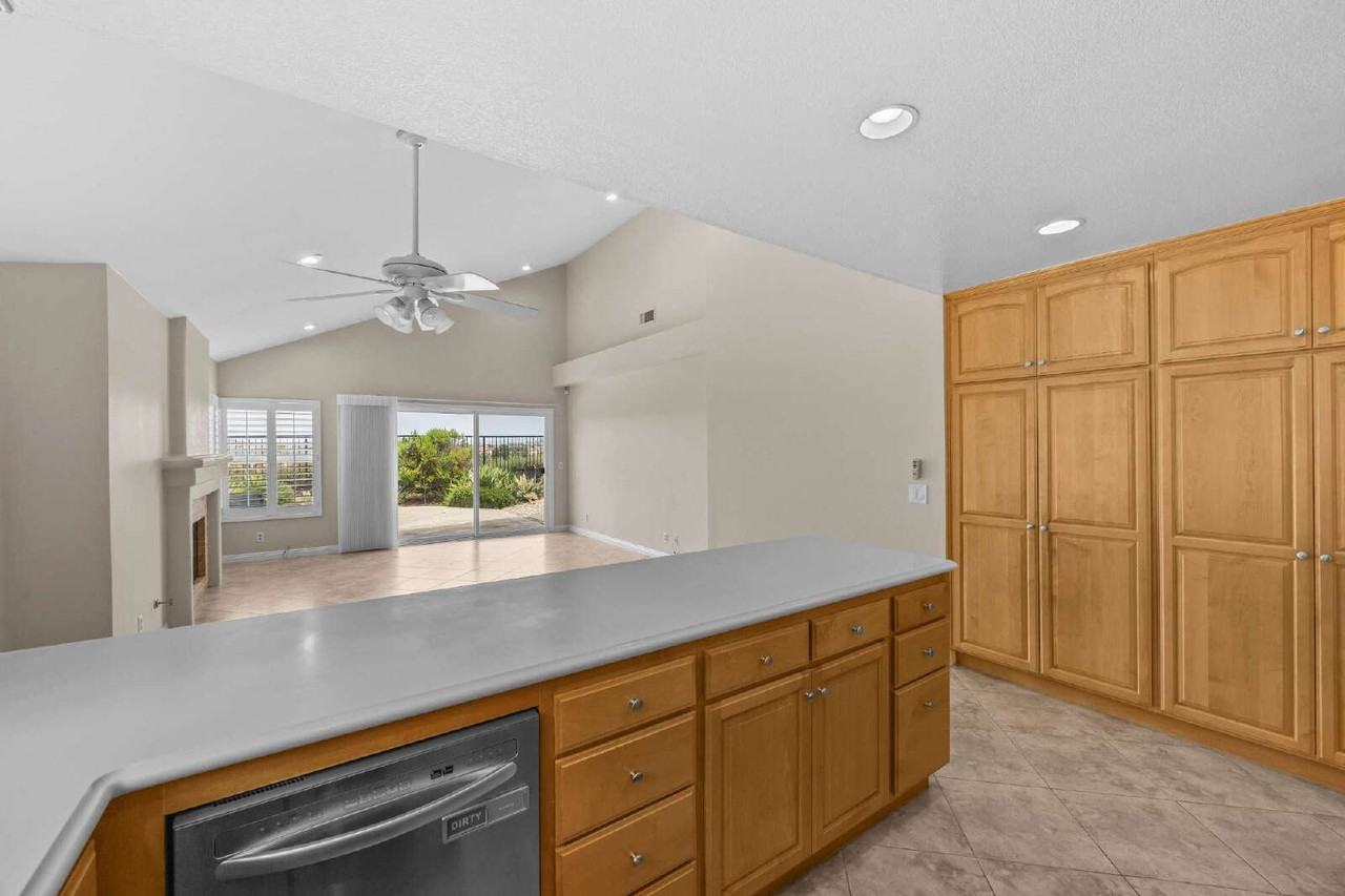 28661 Via Pasatiempo - Photo 7 of 27