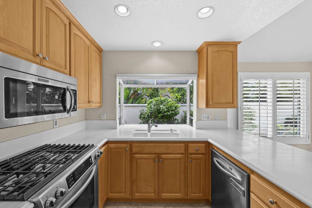 28661 Via Pasatiempo - Photo 7 of 27