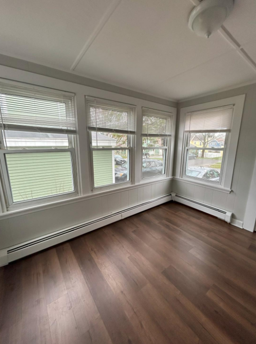 49 West Greenwood Street, Unit 1 - Photo 5 of 7