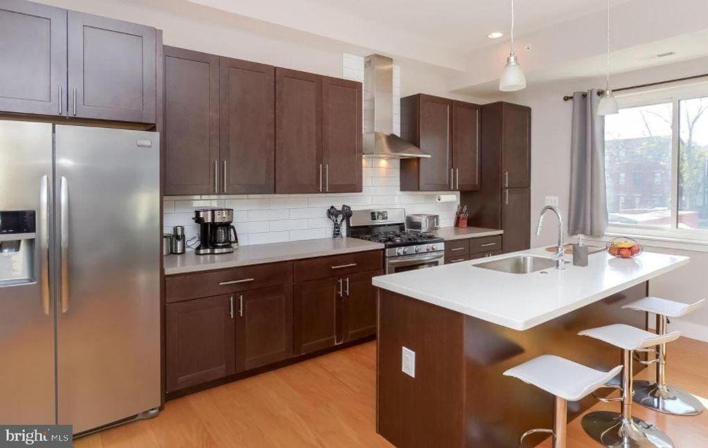 1625 Ridge Avenue, Unit 1 - Photo 3 of 18