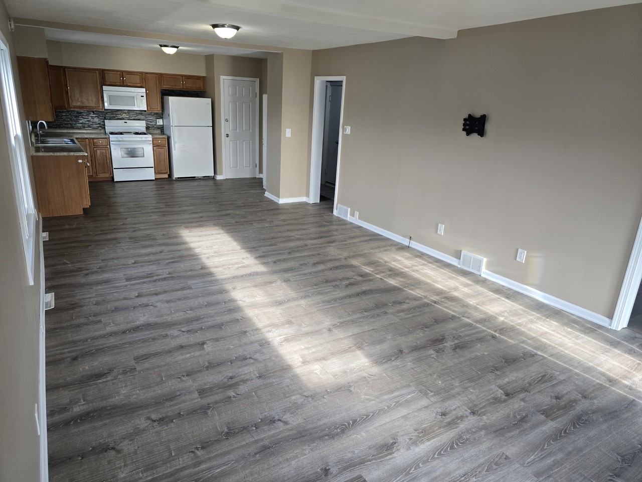 2802 Lemoyne Ave #1 - Photo 3 of 17