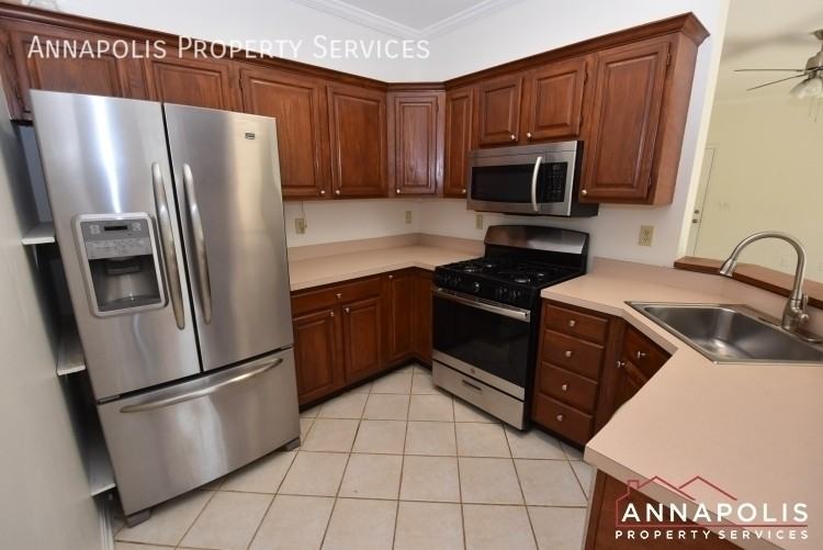 643 Oakland Hills Dr #2B - Photo 4 of 18