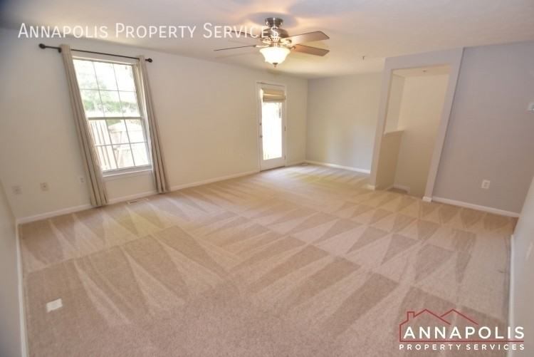 571 Quaker Ridge Ct - Photo 5 of 20