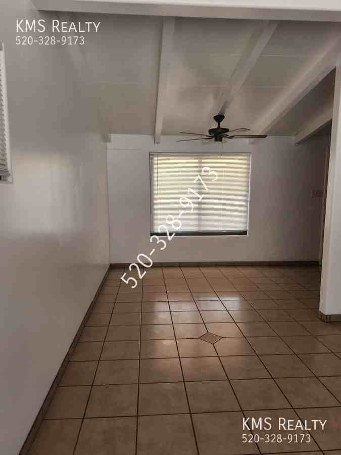 308 E Delta- OWNER/AGENT - Photo 3 of 17