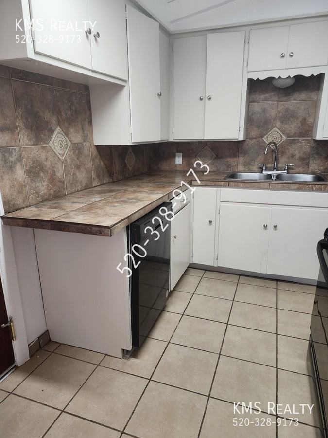 308 E Delta- OWNER/AGENT - Photo 7 of 17