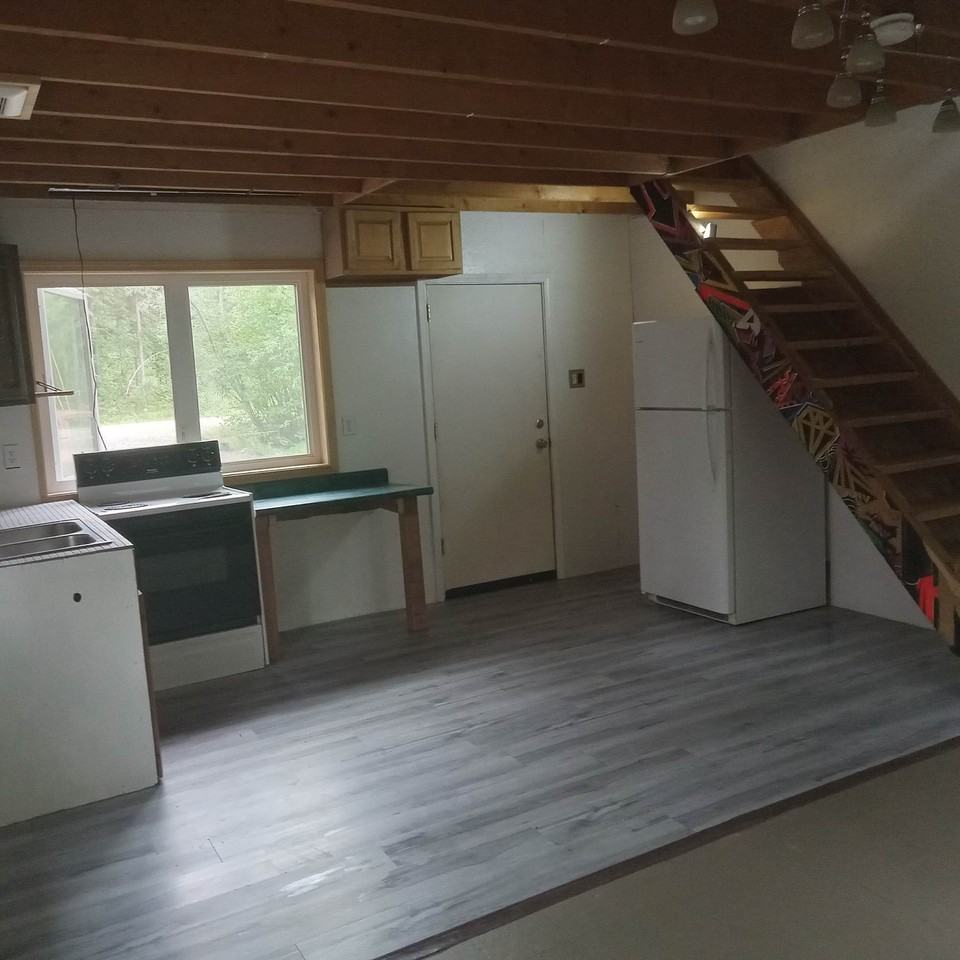2570 Cresbard Court - Photo 3 of 6