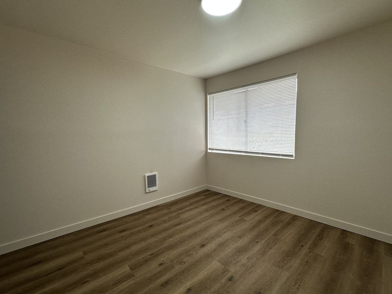 45414 SE North Bend Way - Photo 6 of 10