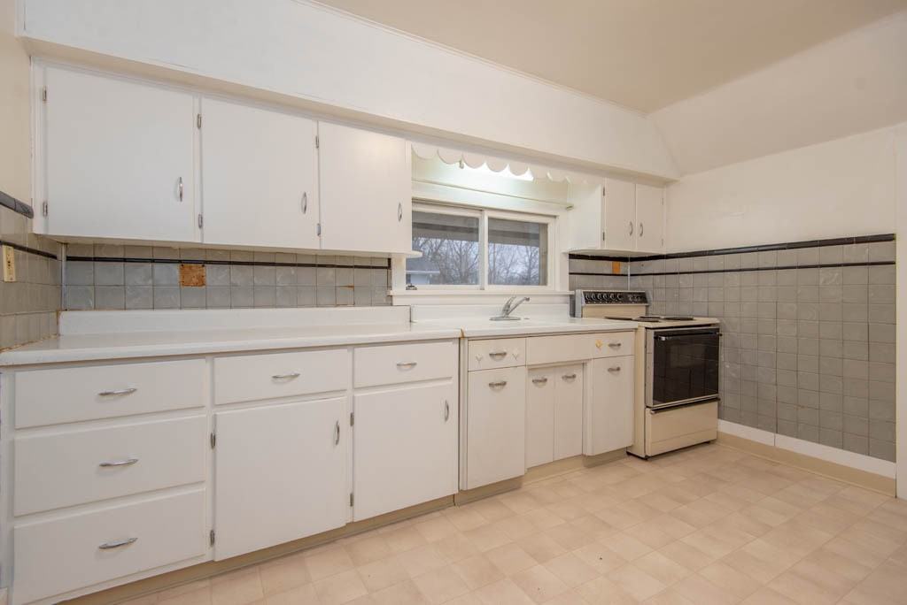 246 Grant Street up - Photo 7 of 10