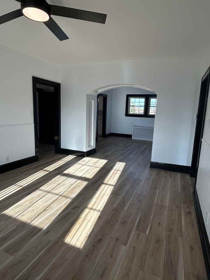 2020 1st Avenue - Photo 4 of 10