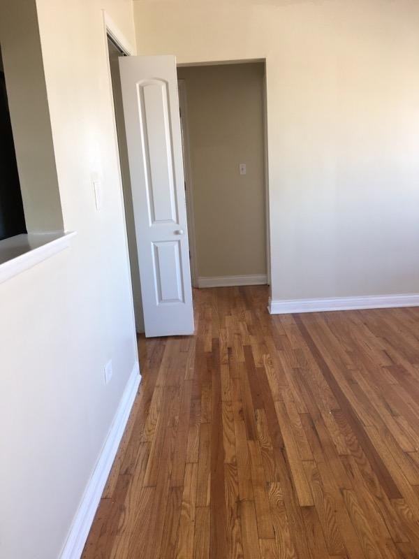 MELROSE BLDG - Photo 3 of 8