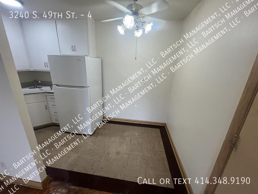 3240 S 49th St #4 - Photo 3 of 6