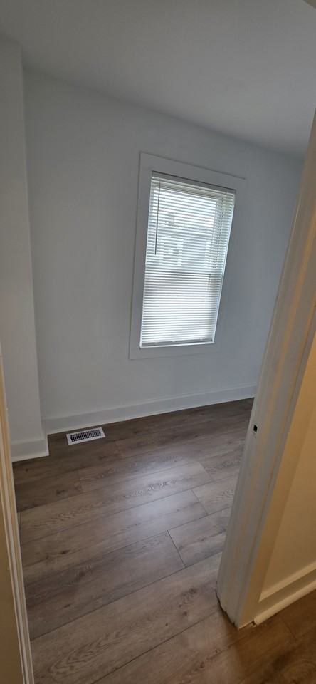 801 N Port St - Photo 6 of 9