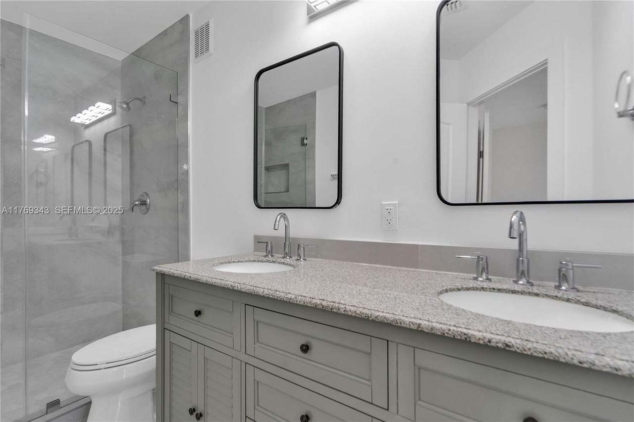 3167 Southwest 129th Avenue #163 - Photo 5 of 19