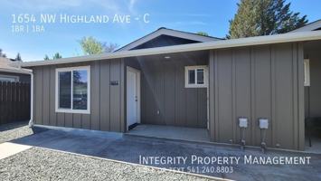 featured image of 1654 Nw Highland Ave #C