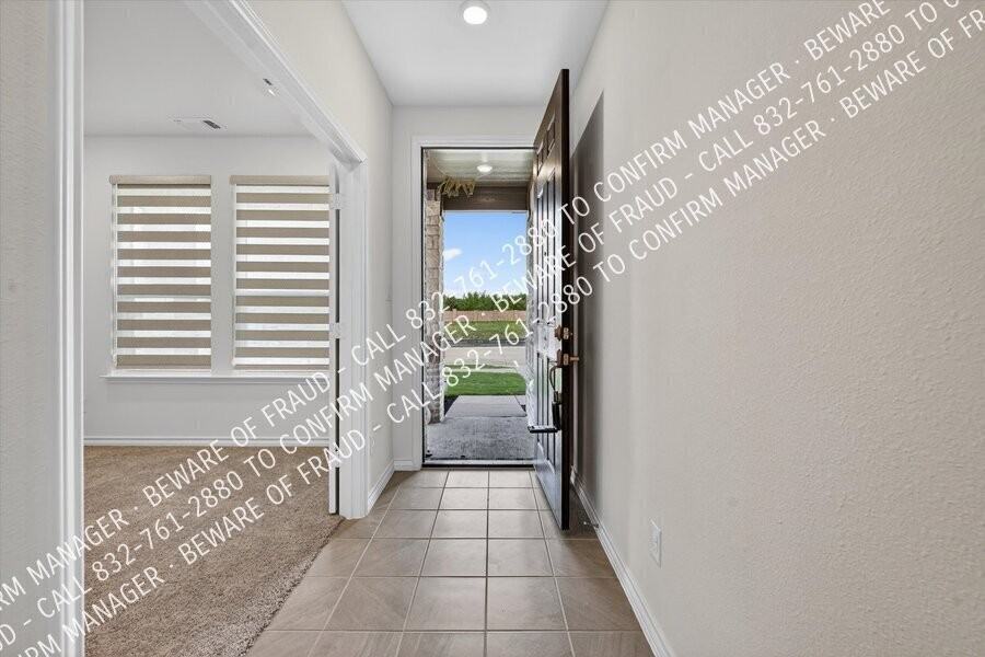 707 Windhaven Dr - Photo 5 of 25