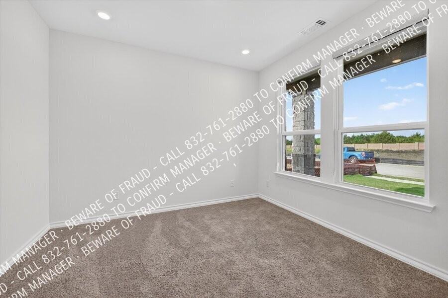 707 Windhaven Dr - Photo 6 of 25