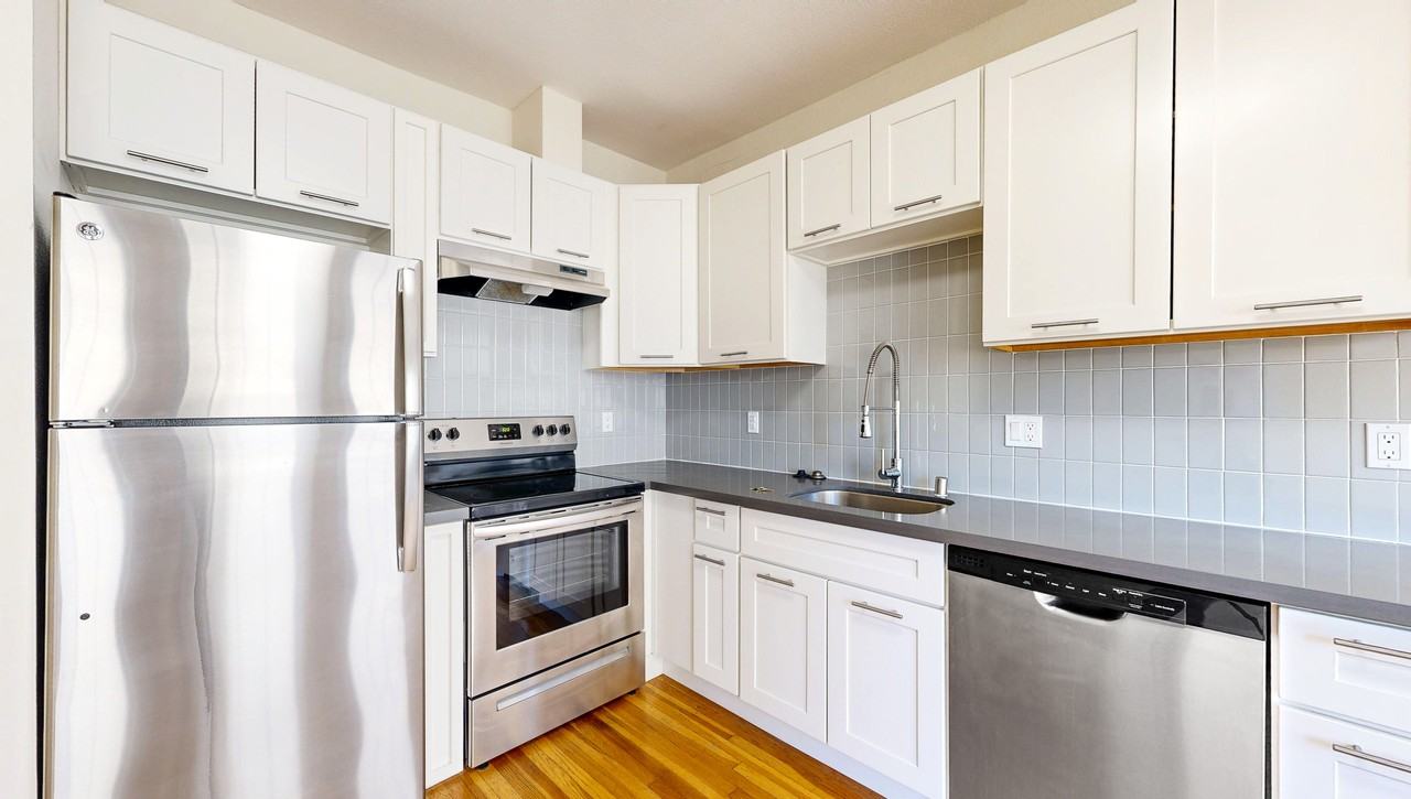 1705 Octavia St #100 - Photo 2 of 11