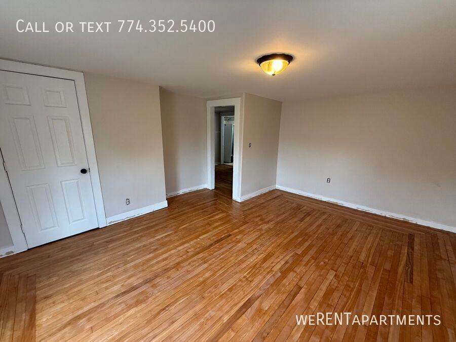 292 Main St #B - Photo 2 of 8