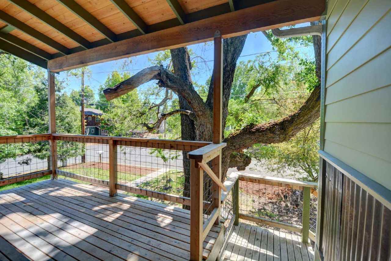 393 N Laurel St - Photo 7 of 21