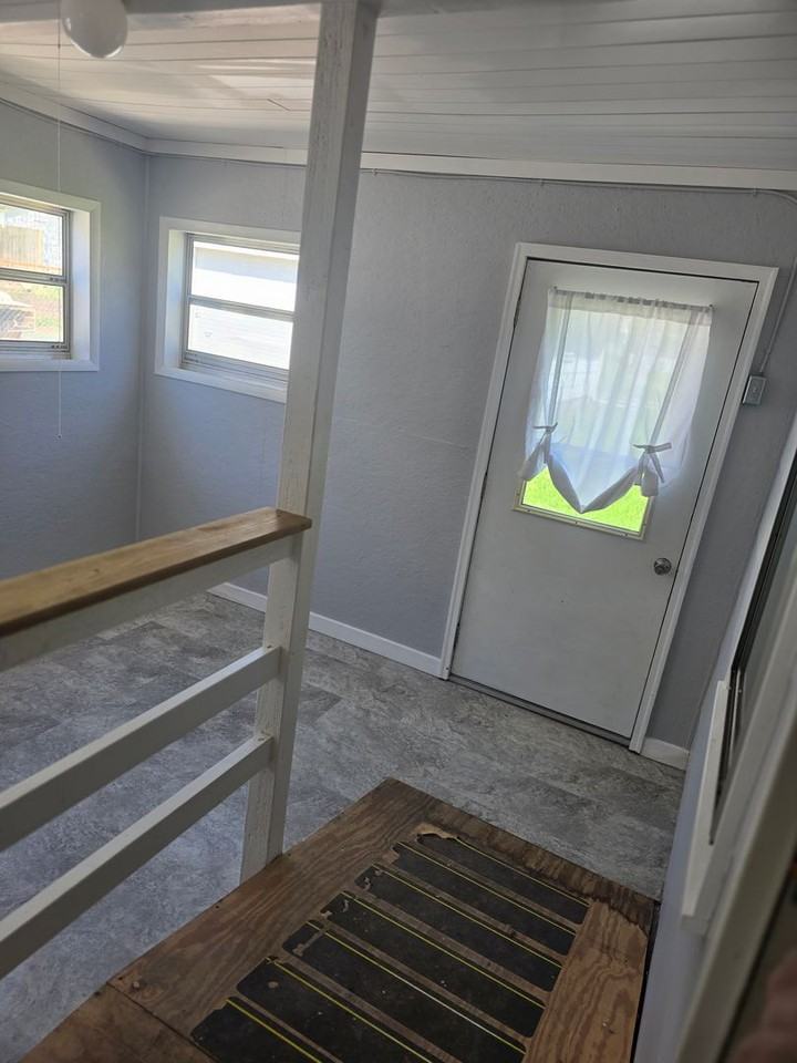 705 Taylor St - Photo 6 of 22