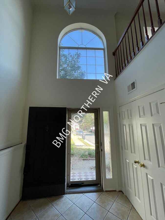 865 Tall Oaks Sq Se - Photo 5 of 50