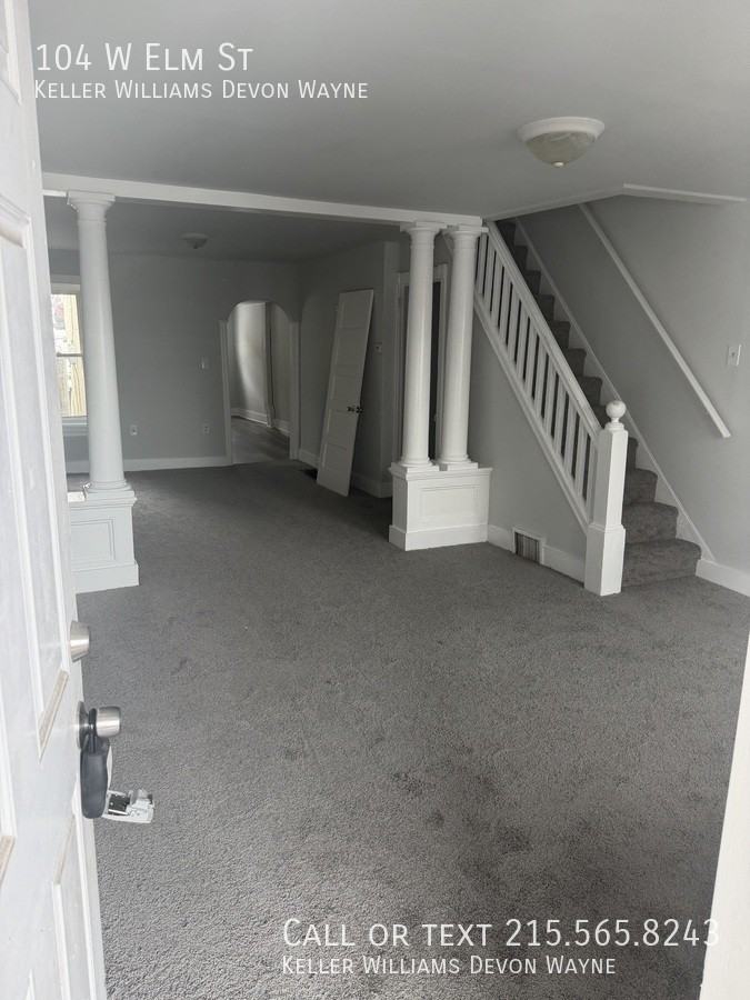 104 W Elm St - Photo 2 of 7