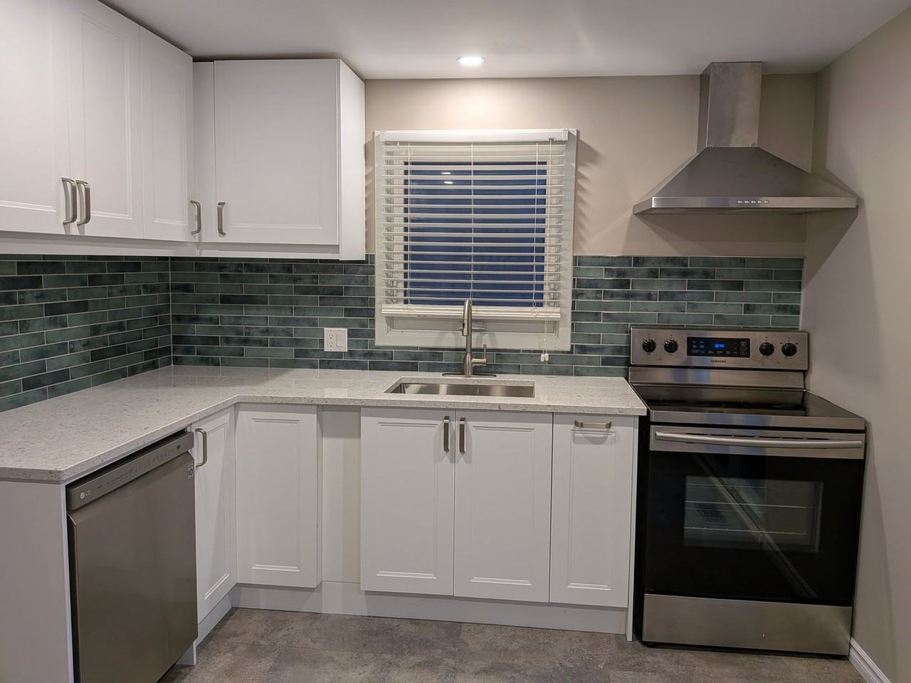 531 Westvale Dr - Photo 2 of 18