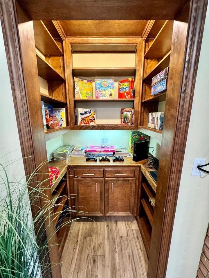 8238 E Vista Dr - Photo 5 of 42