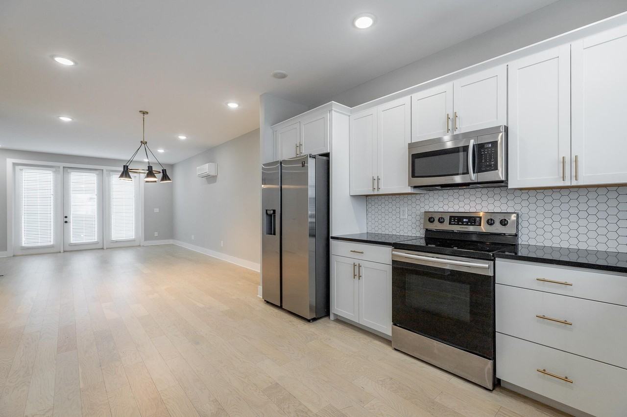 1420 Stockyard Pl - Photo 7 of 50