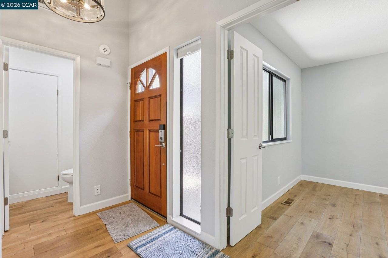 1541 Moraga Way - Photo 6 of 43