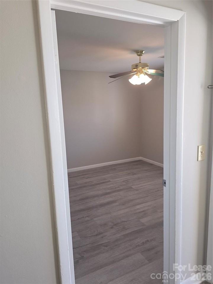 1652 Eagles Pl #H203 - Photo 5 of 24