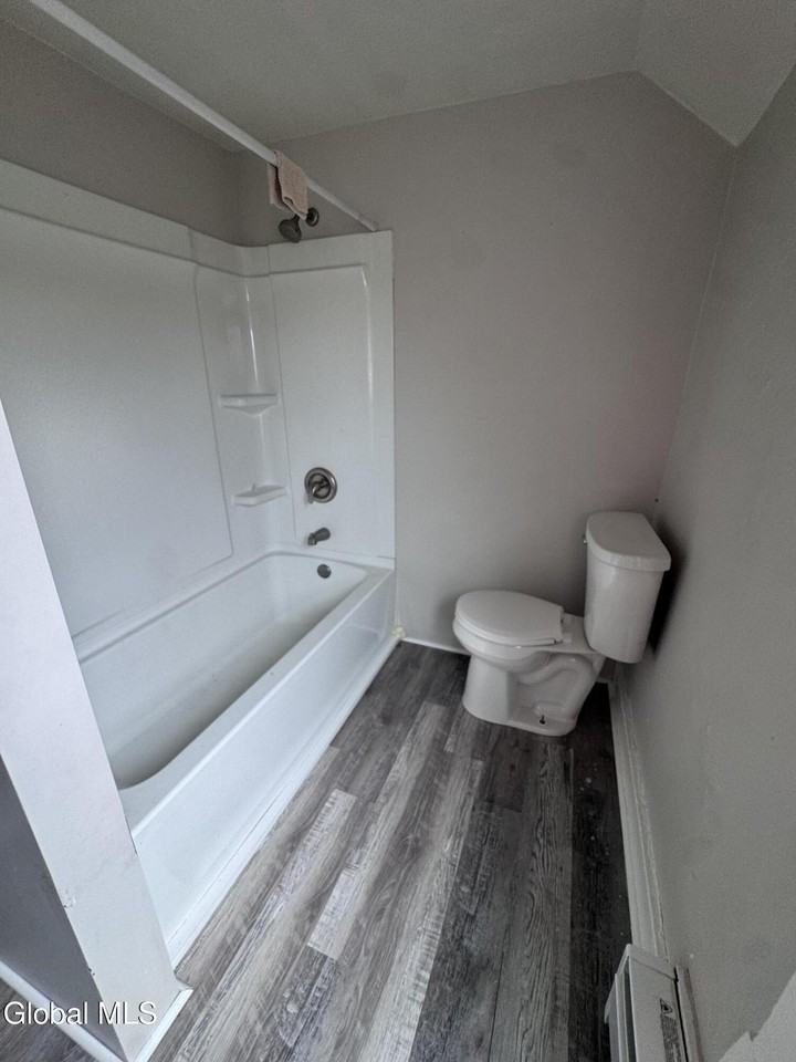 10 Grace St #2R - Photo 2 of 11