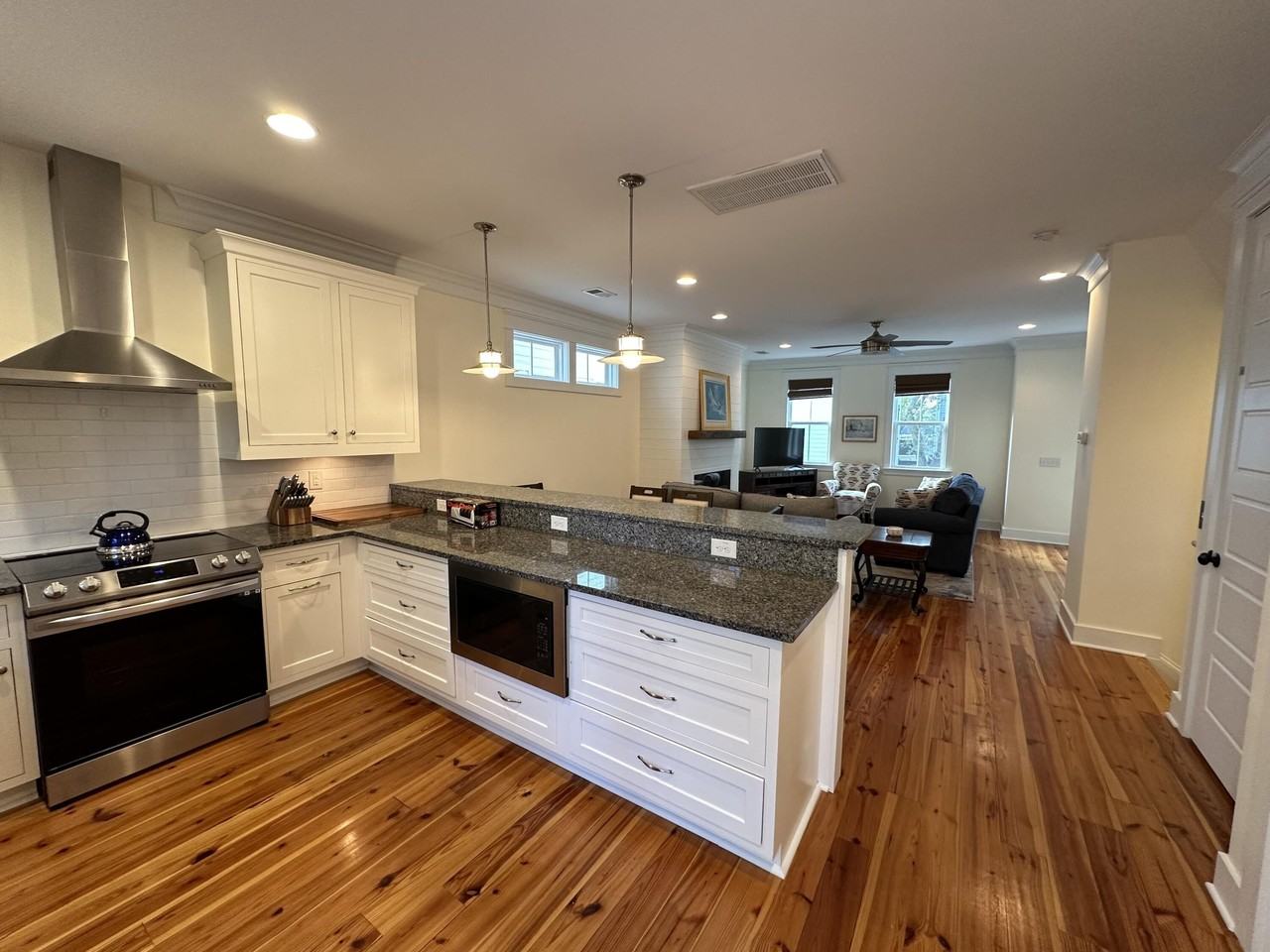 969 Warrick Oaks Ln - Photo 2 of 37