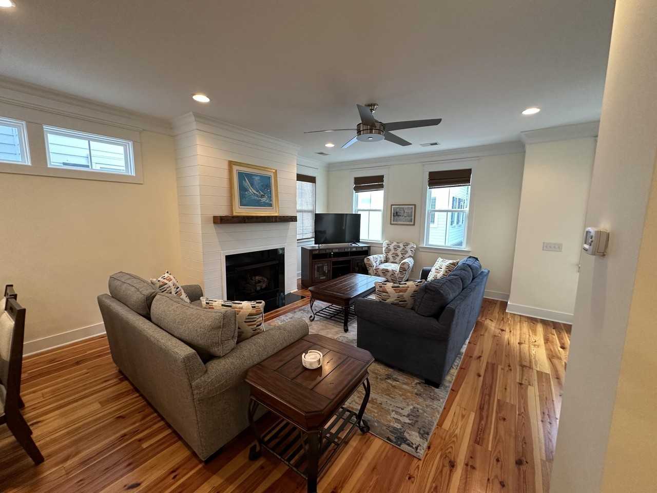 969 Warrick Oaks Ln - Photo 6 of 37