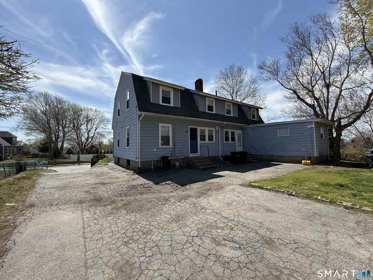 140 Hynes Ave - Photo 2 of 12