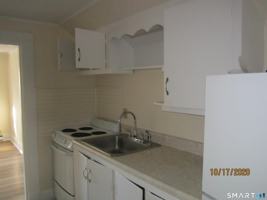 featured image of 1085 Broad St