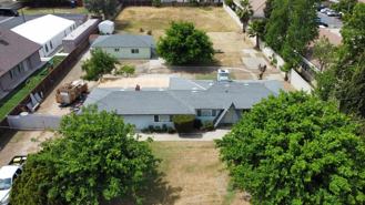 7421 N Maple Ave - Photo 1 of 1