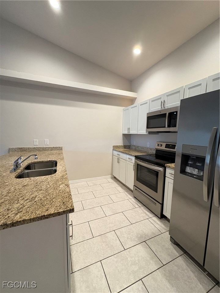 3803 Chiquita Blvd S - Photo 2 of 14