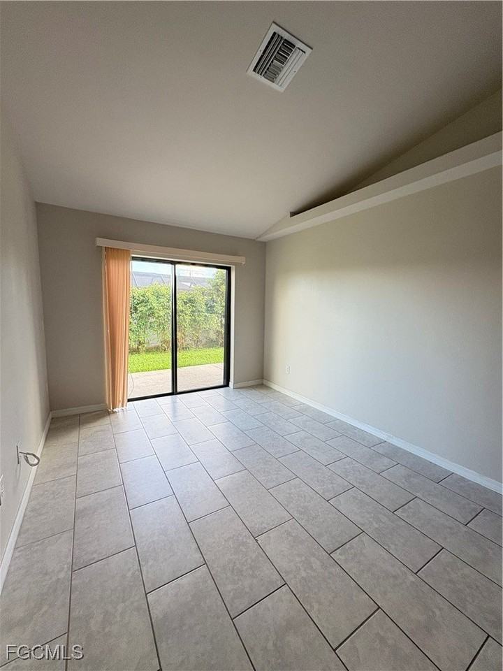 3803 Chiquita Blvd S - Photo 7 of 14