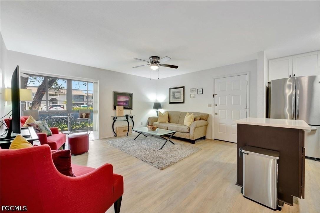 8110 S Woods Cir #4 - Photo 6 of 28