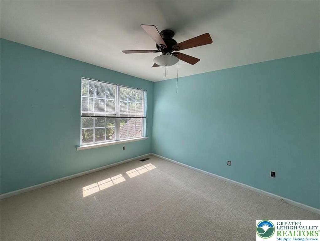 5200 Spring Ridge Dr E - Photo 7 of 14