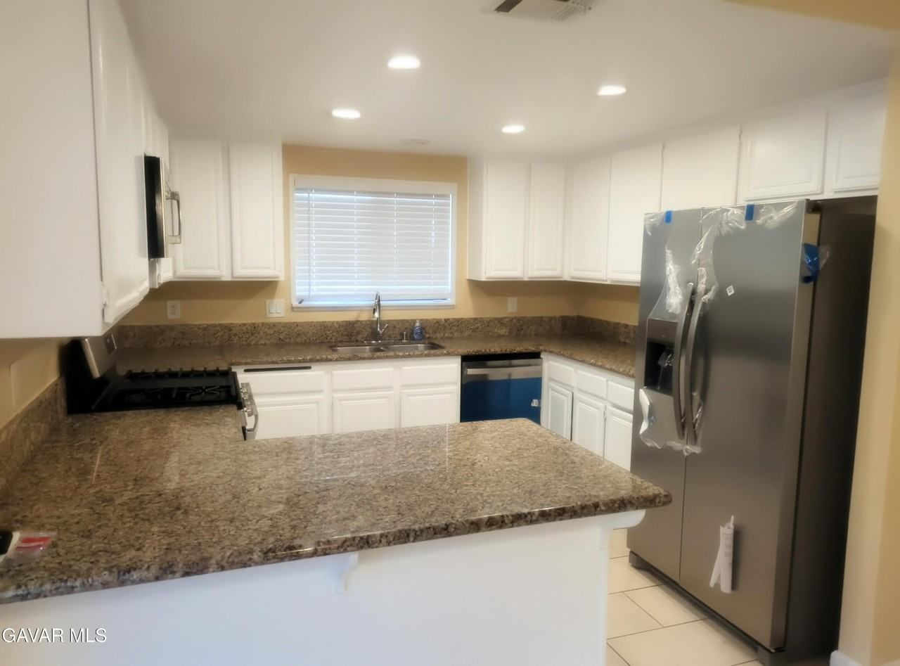 37734 Tackstem St - Photo 6 of 15