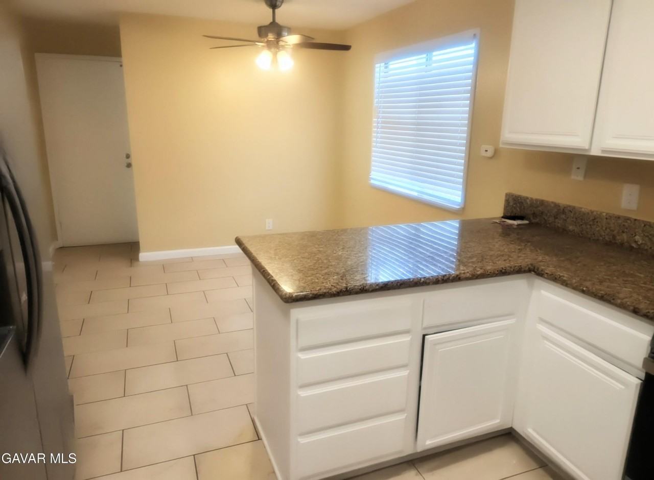 37734 Tackstem St - Photo 7 of 15