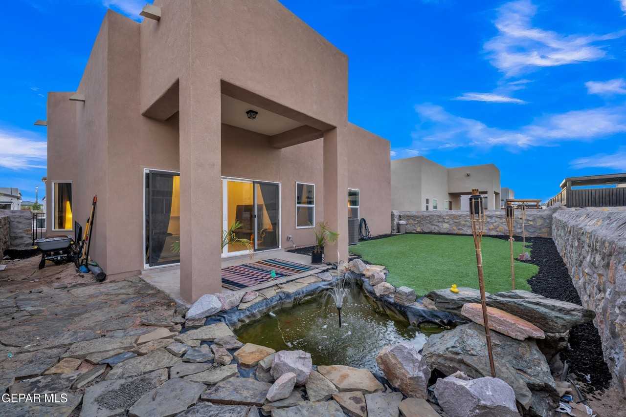 13257 Coldham St - Photo 6 of 49