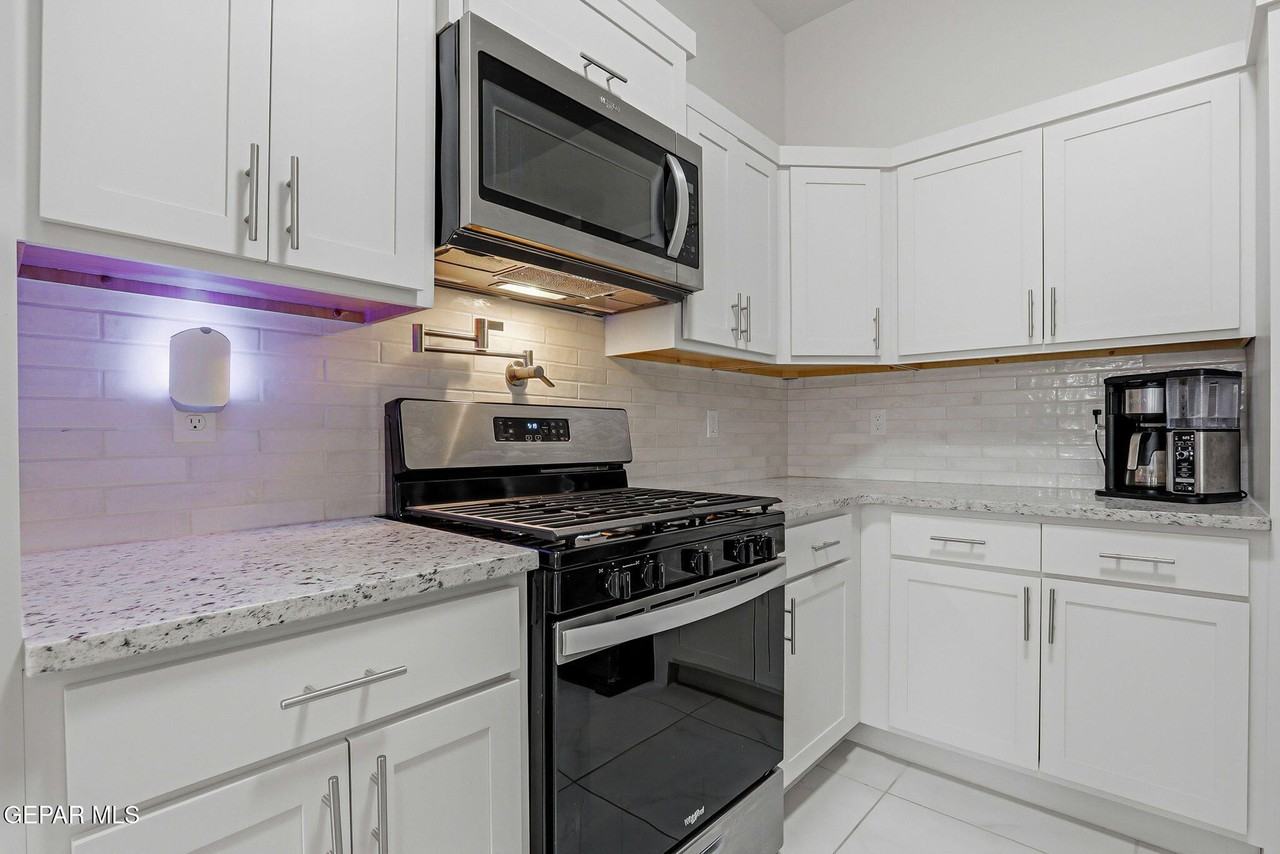 13808 Paseo Sereno Dr - Photo 7 of 50