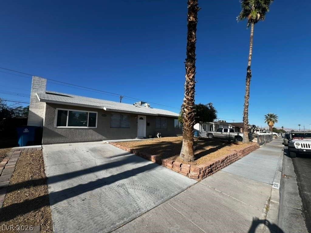 6548 Burgundy Way - Photo 3 of 50