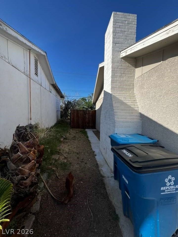 6548 Burgundy Way - Photo 6 of 50